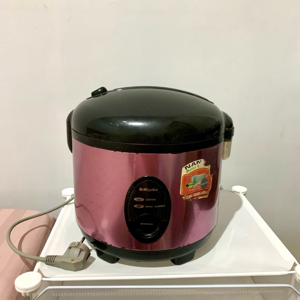 Magic com miyako 1,8 liter