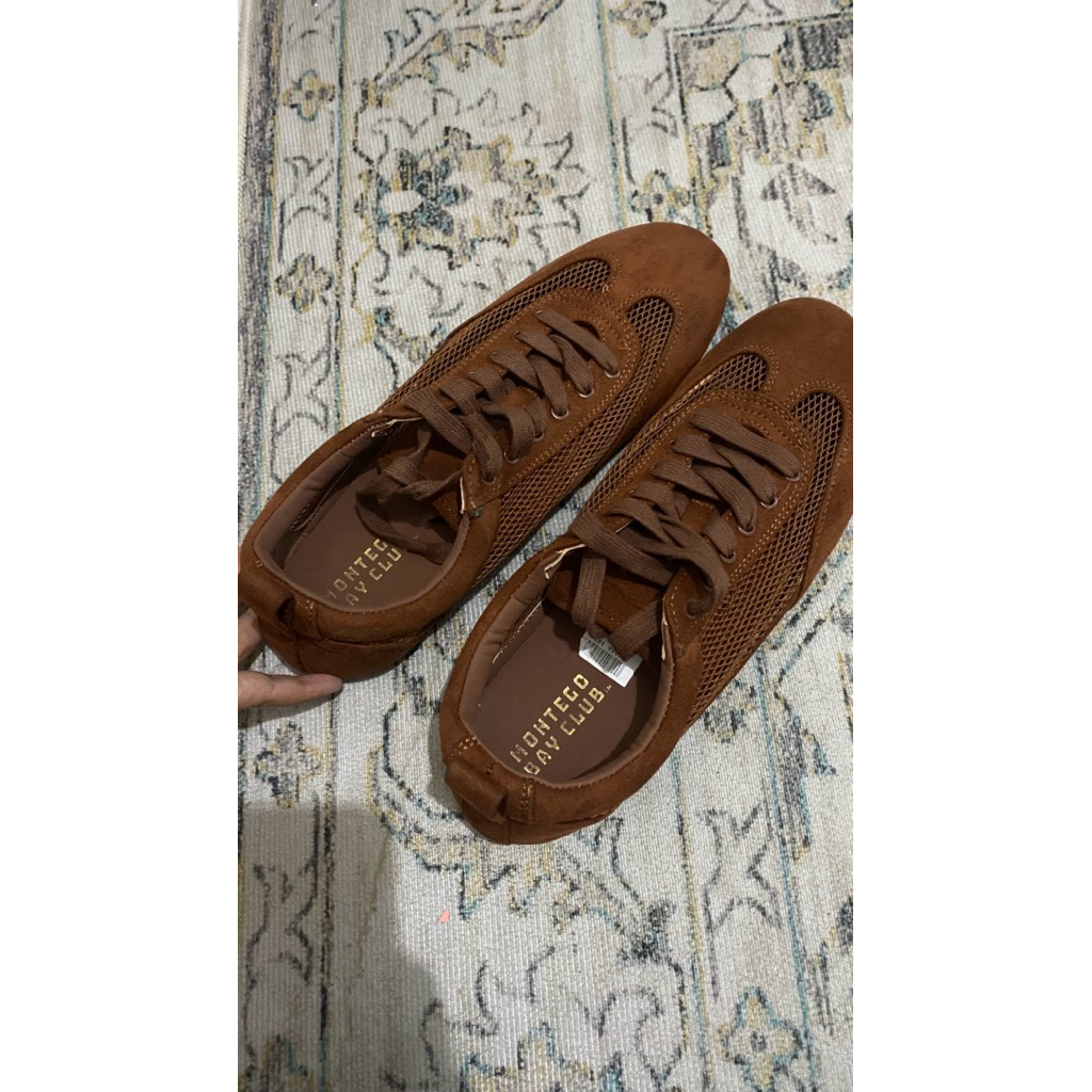 Payless Montego Bay Club Woman Brown size 40