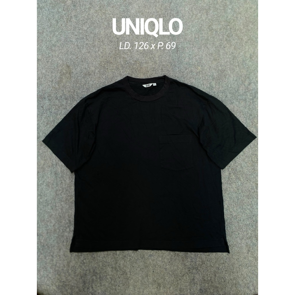 KAOS UNIQLO SECOND