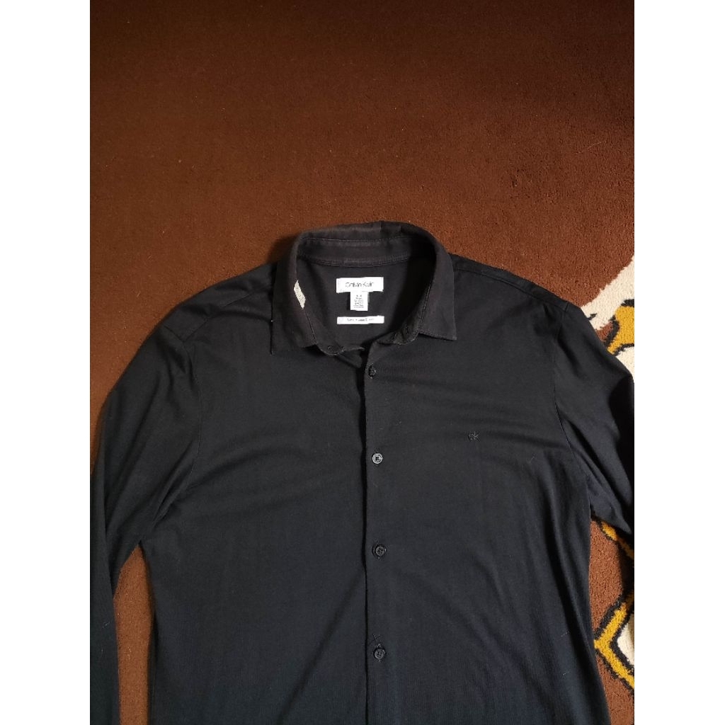 kemeja hitam Calvin klein