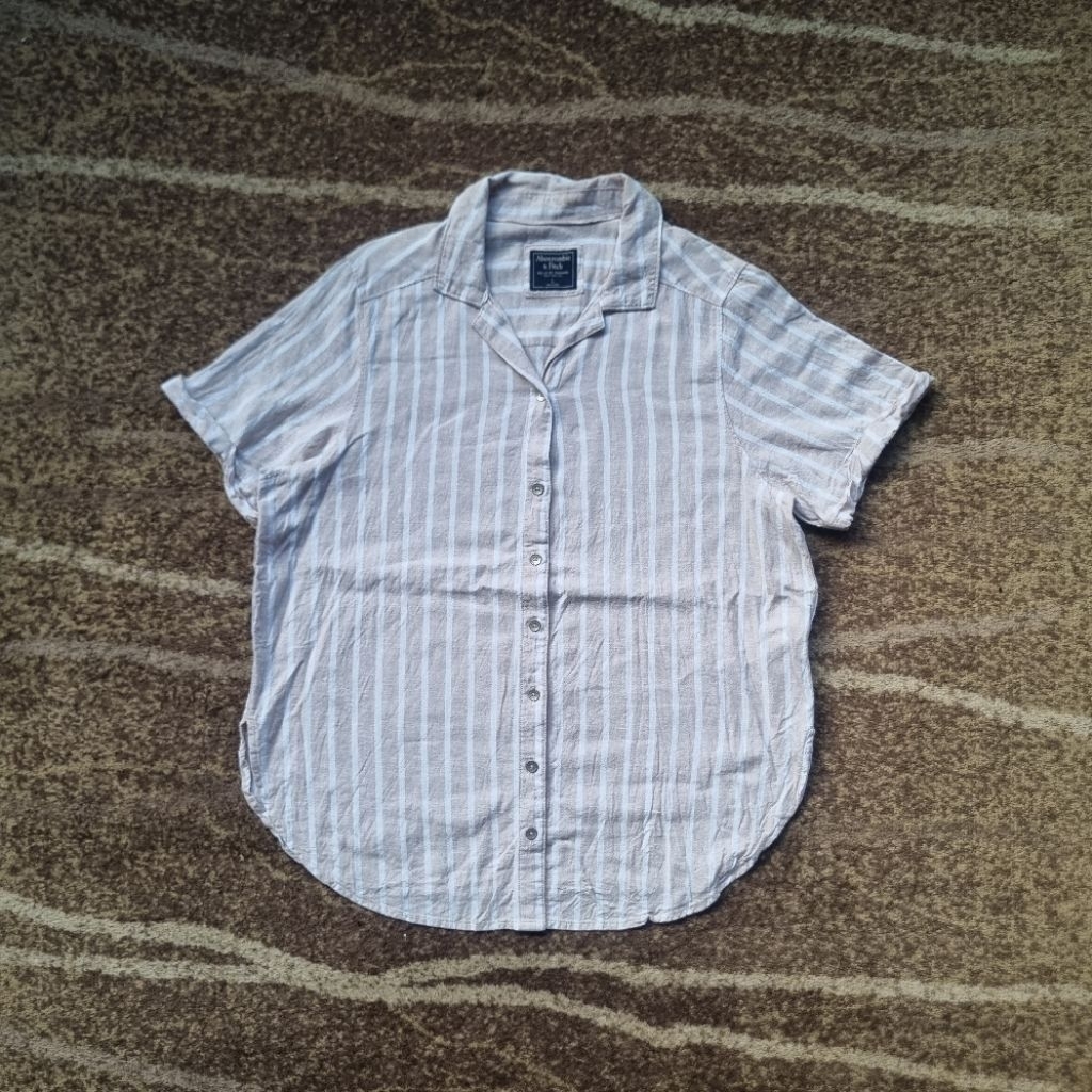 Kemeja Abercrombie & Fitch Stripe