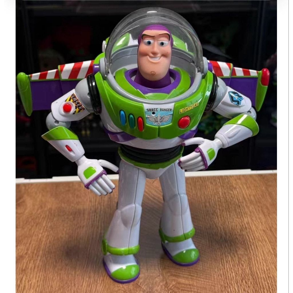 Figur Buzz Lightyear Thinkway dropdown voice interaction