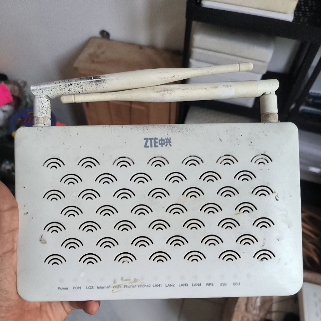Modem/Router ZTE ZXHN F609 V3 port biru & F609 V1 Bekas second Normal port hijau