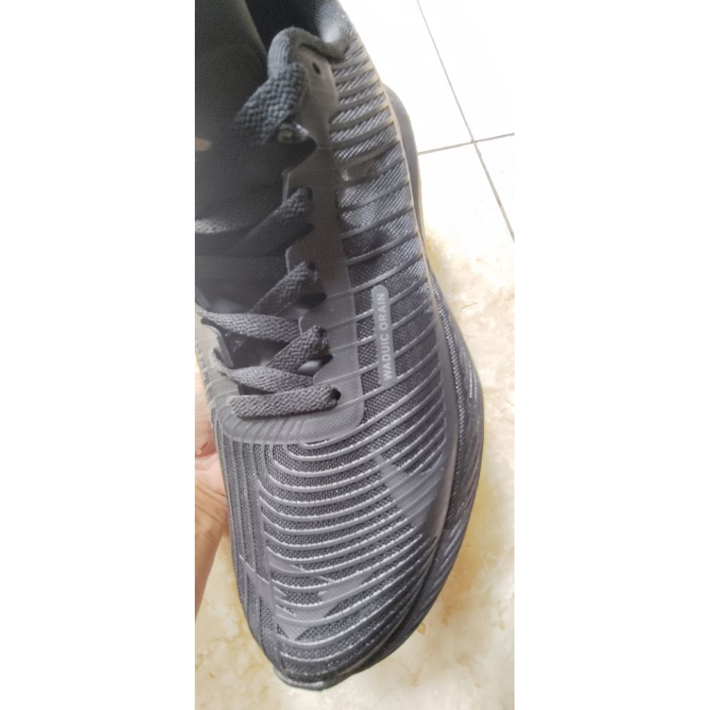 NIKE TRAIL FULL BLACK