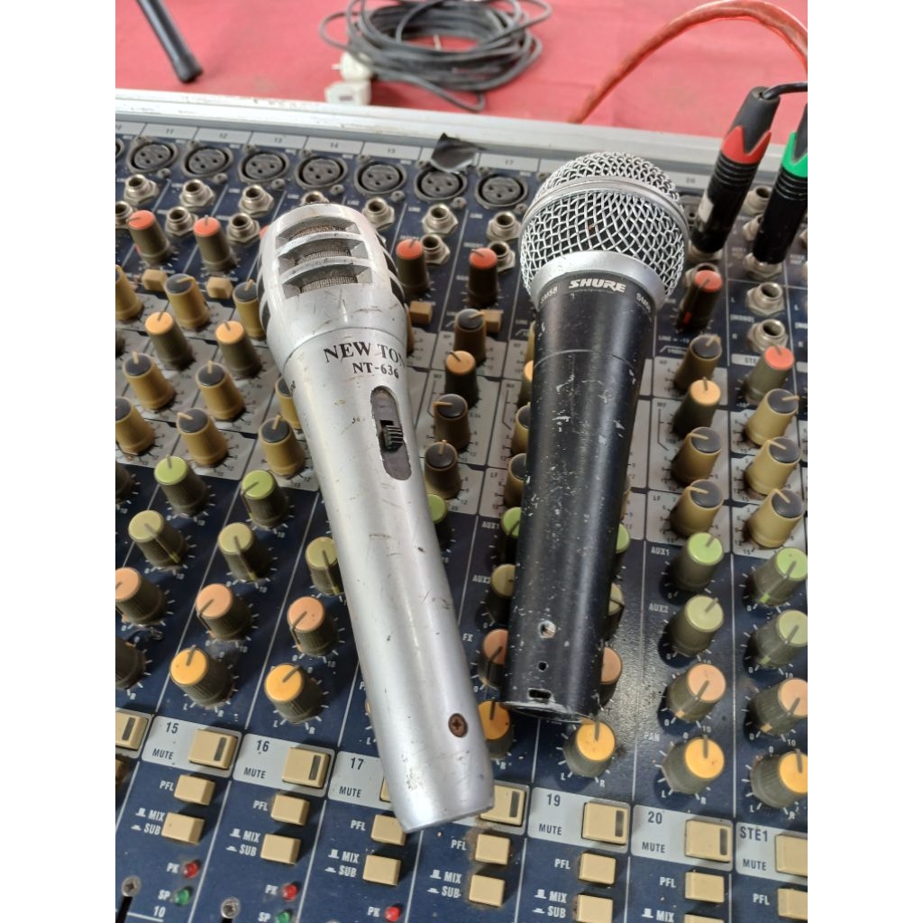 mic second