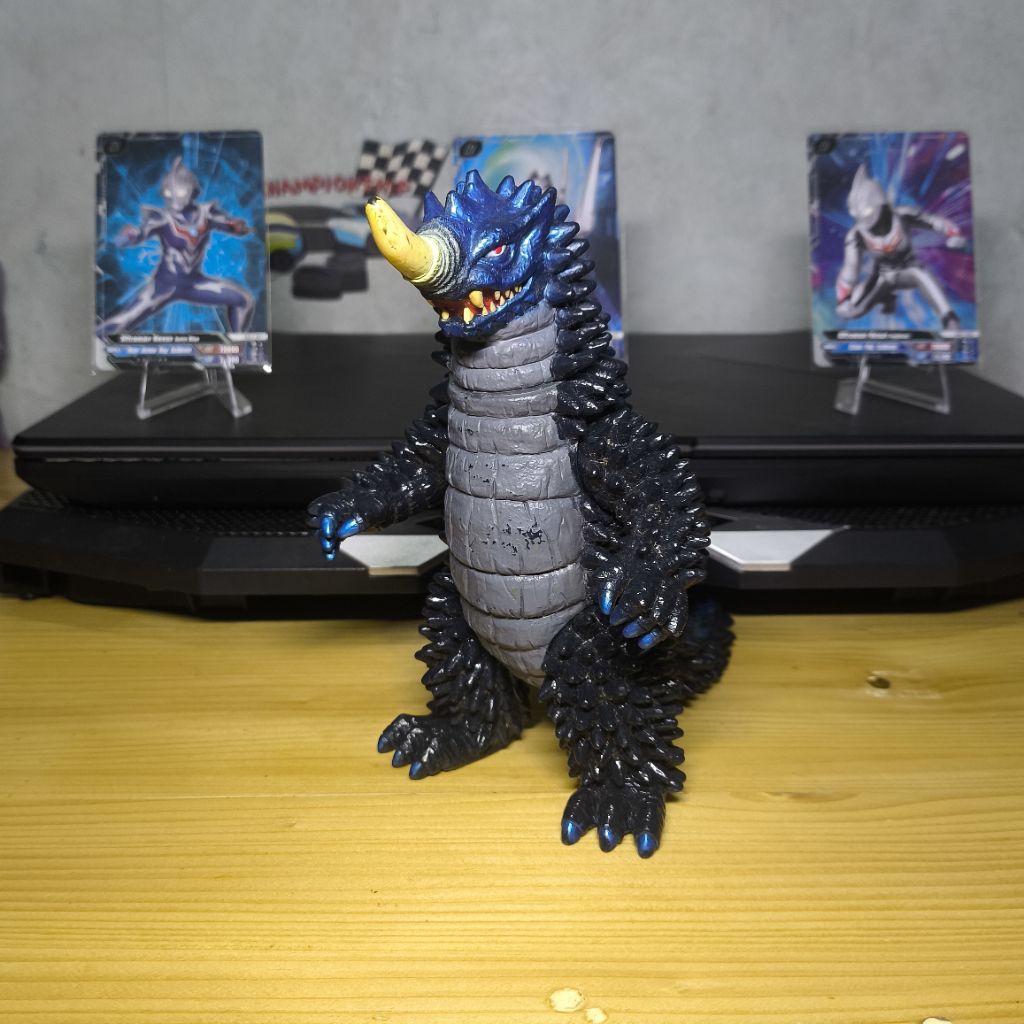 UMS Sofubi Kaiju Gymaira - Sofubi Kaiju ultraman 80