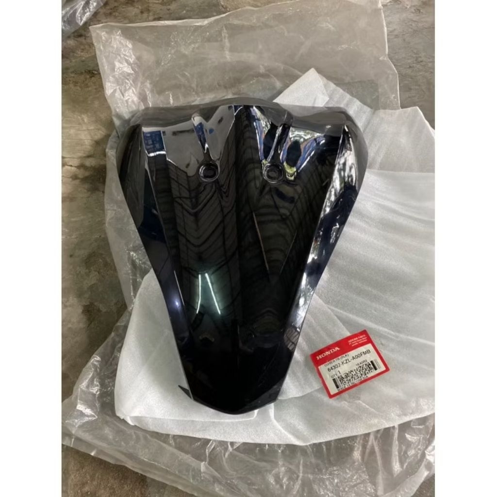 Tameng Panel Dada Cover Fr Spacy warna Hitam 64302 KZL A00  Original Ahm