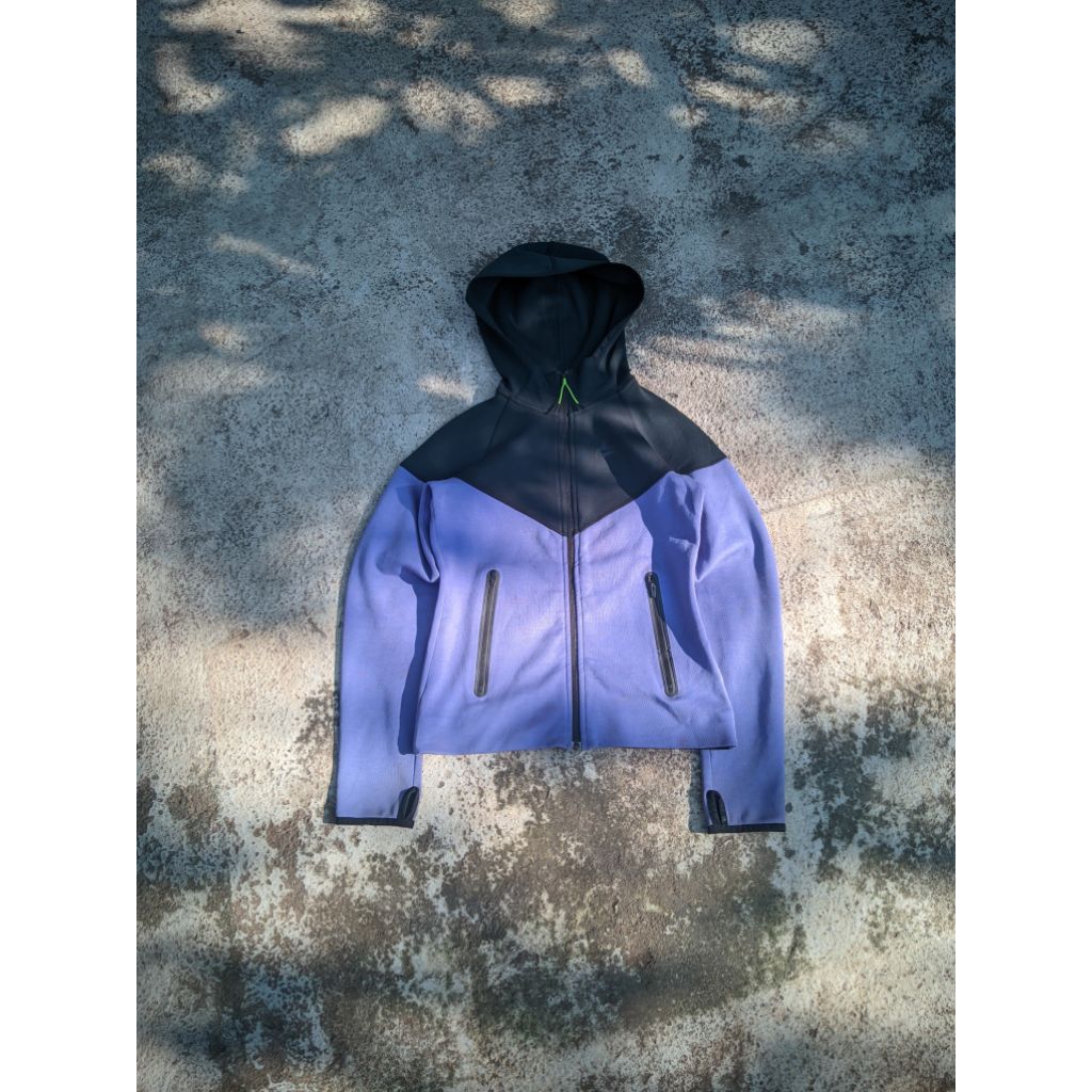nike tech