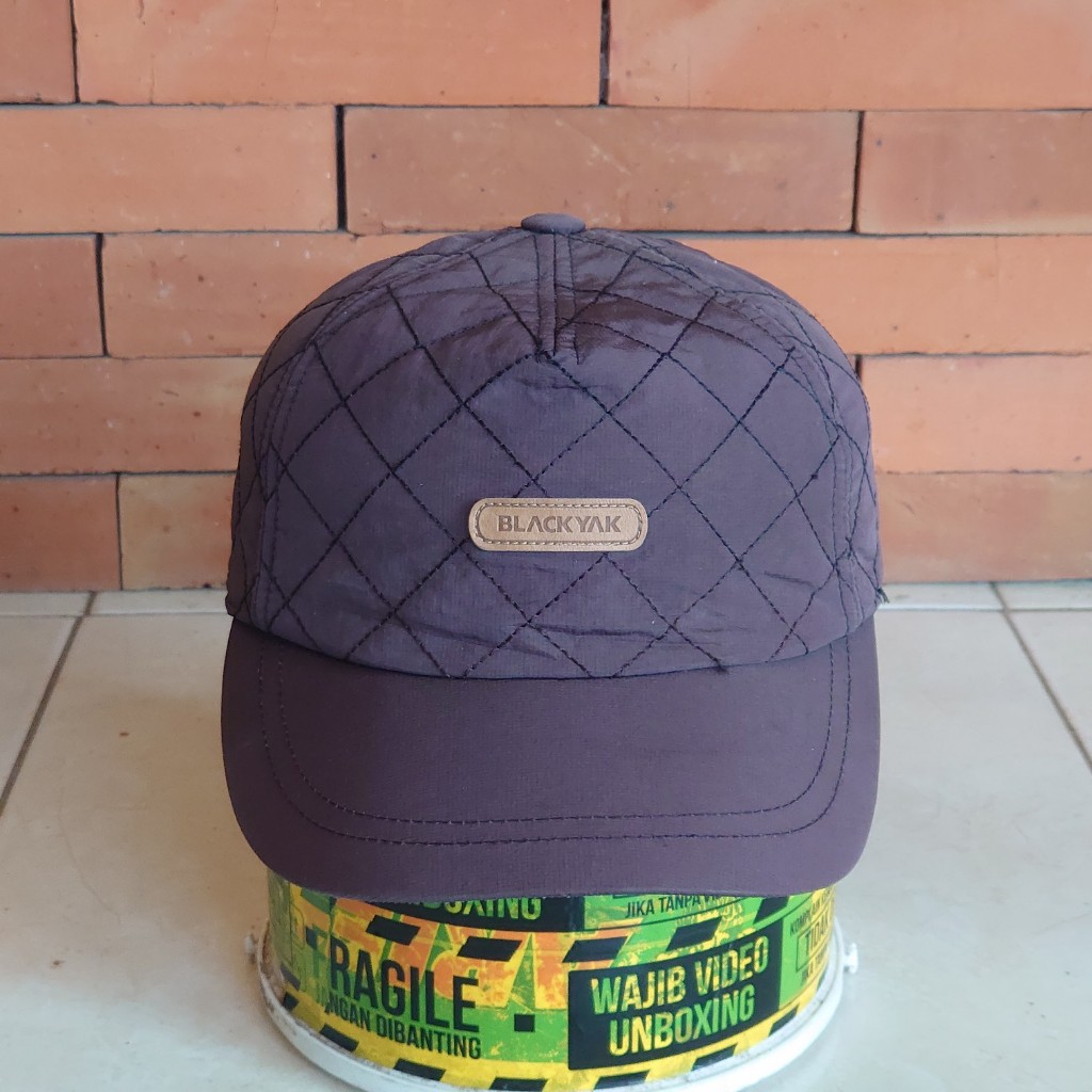 TOPI OUTDOOR BLACK YAK ORIGINAL