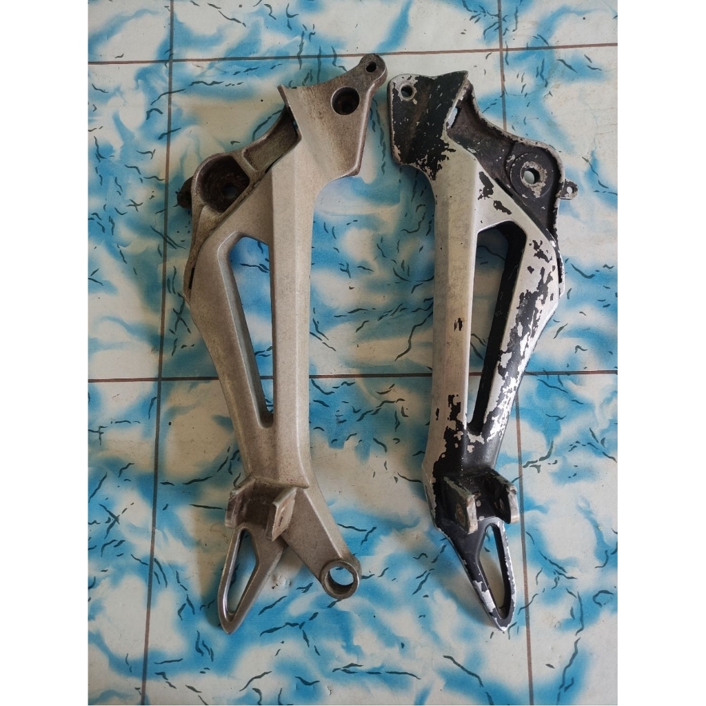postep fostep belakang honda revo lama ori/supra125batman non dd
