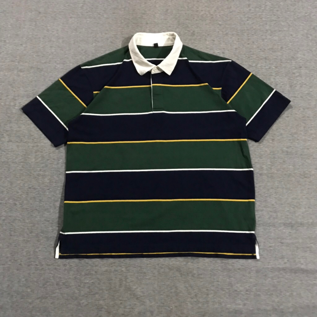 Uniqlo rugger ukuran XL (Ld124cm)