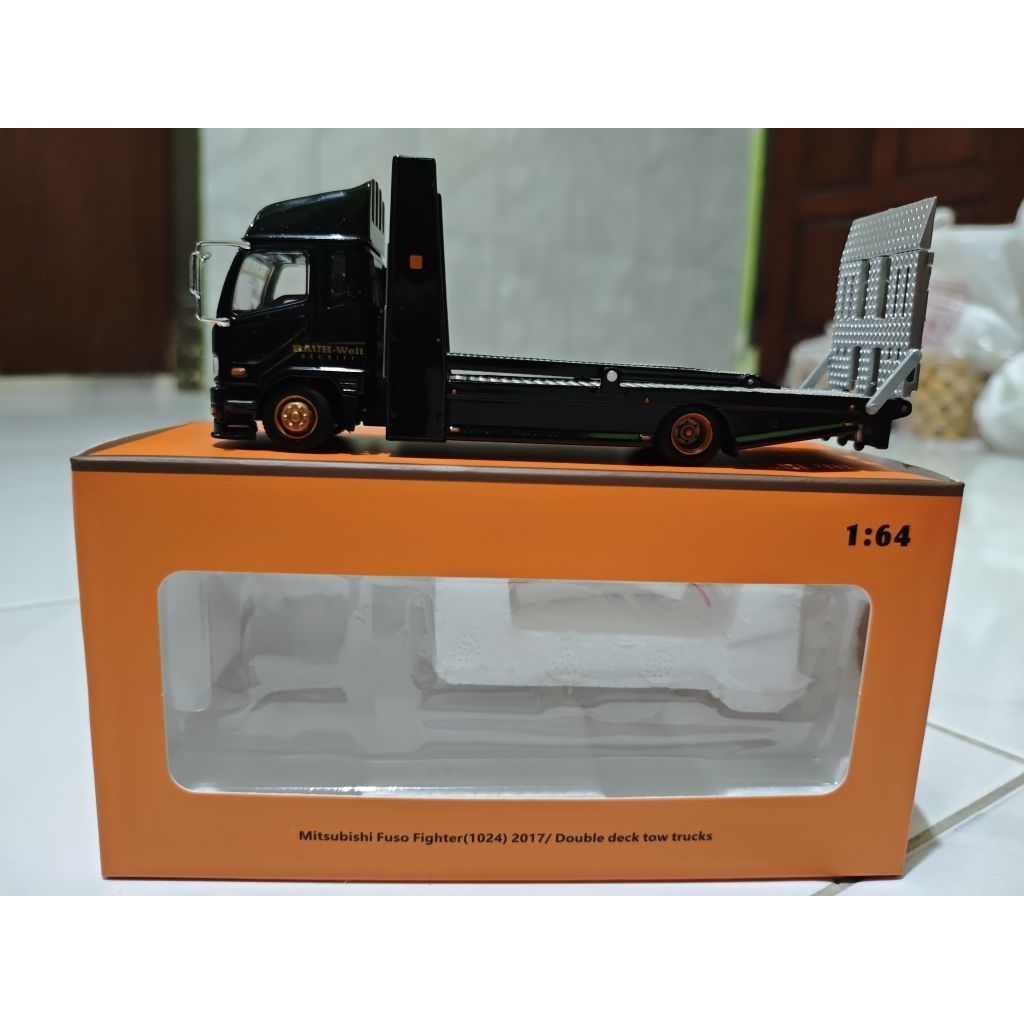 GCD Mitsubishi Fuso Fighter Double Deck Tow Truck - RWB Edition...