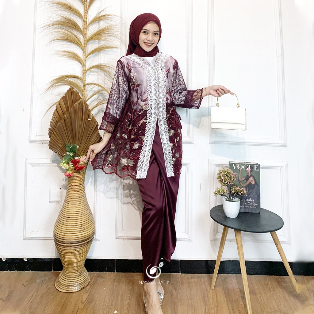 NAYAKA BATIK - One Set Wanita Kekinian Maiza Tulle Gardenia Warna Mix Renda Full Chantily Halus Sete