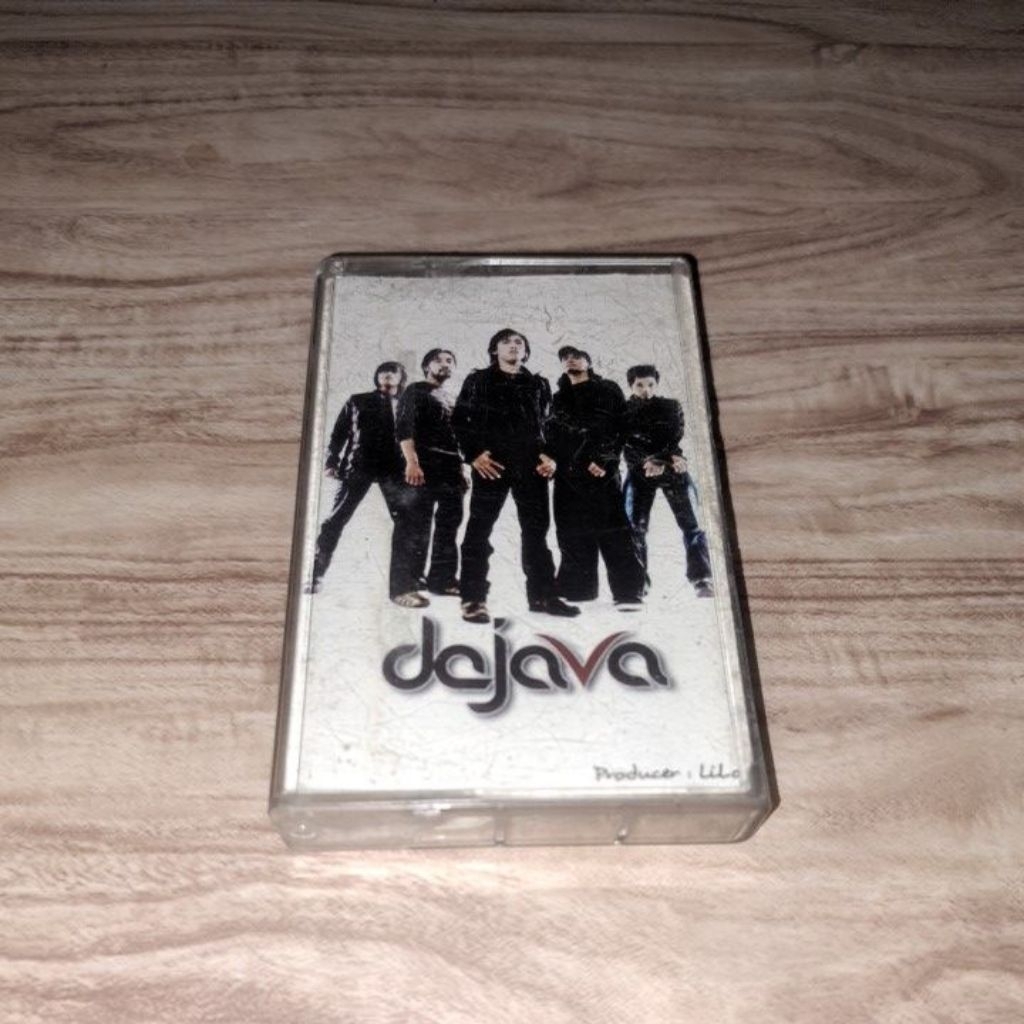 kaset pita band djava