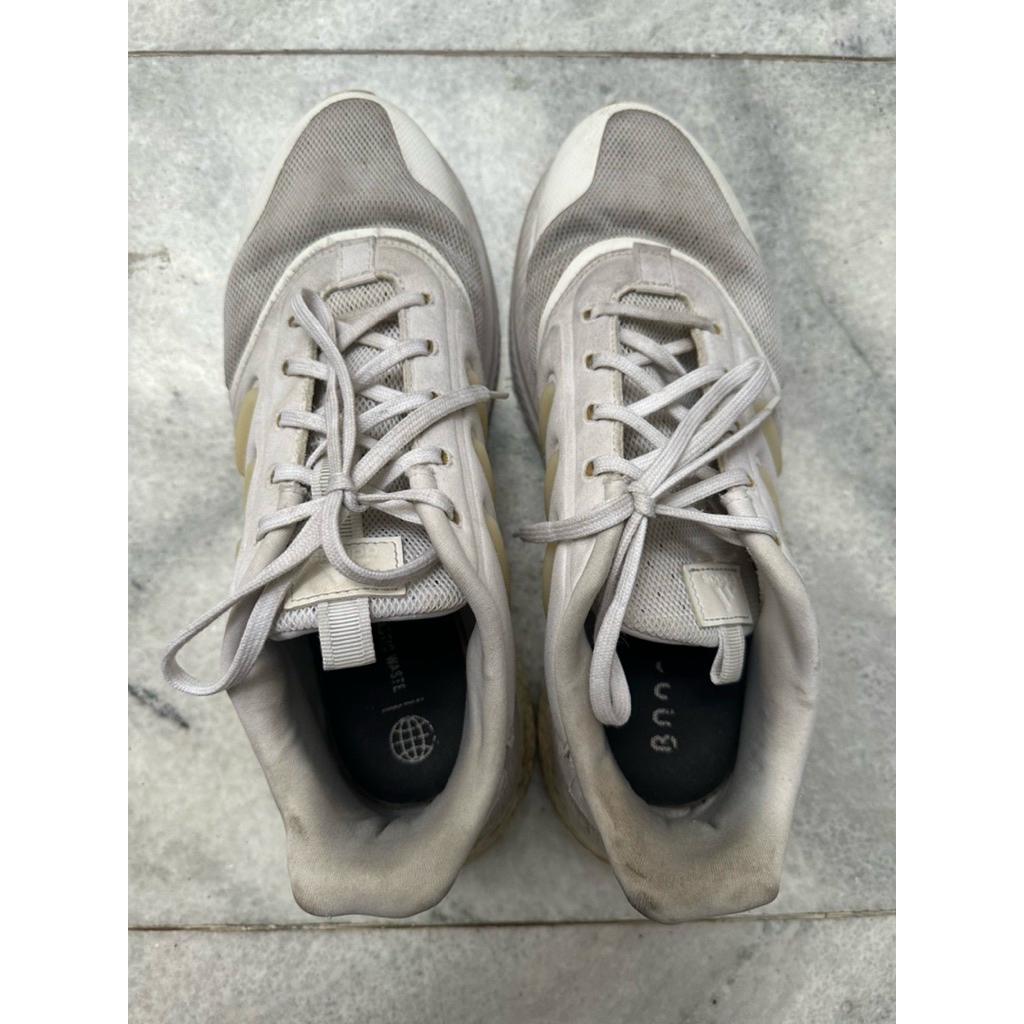 Sepatu Pria Adidas xplr Phase Boost Full White preloved