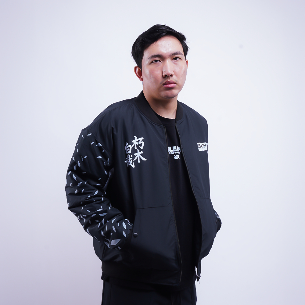 RRQ | BLEACH BOMBER JACKET BYAKUYA