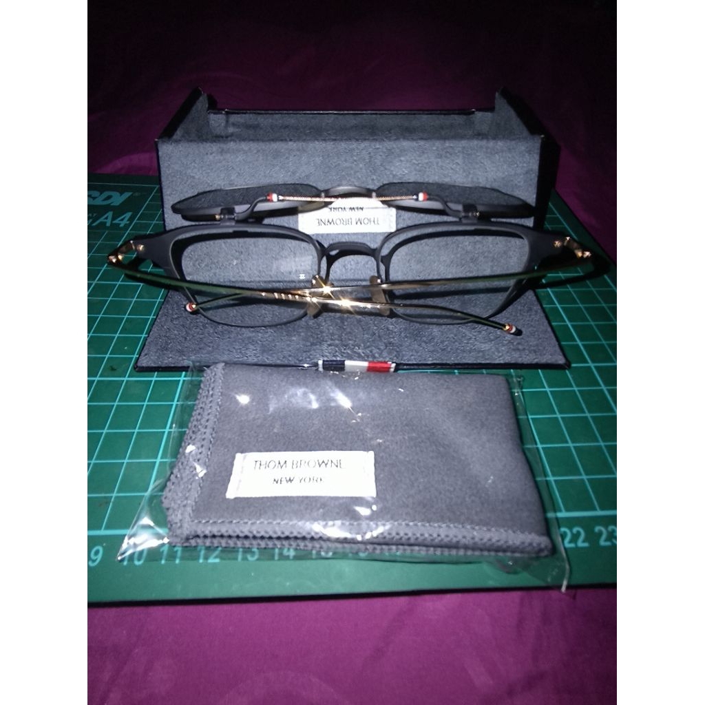 kacamata thom browne original