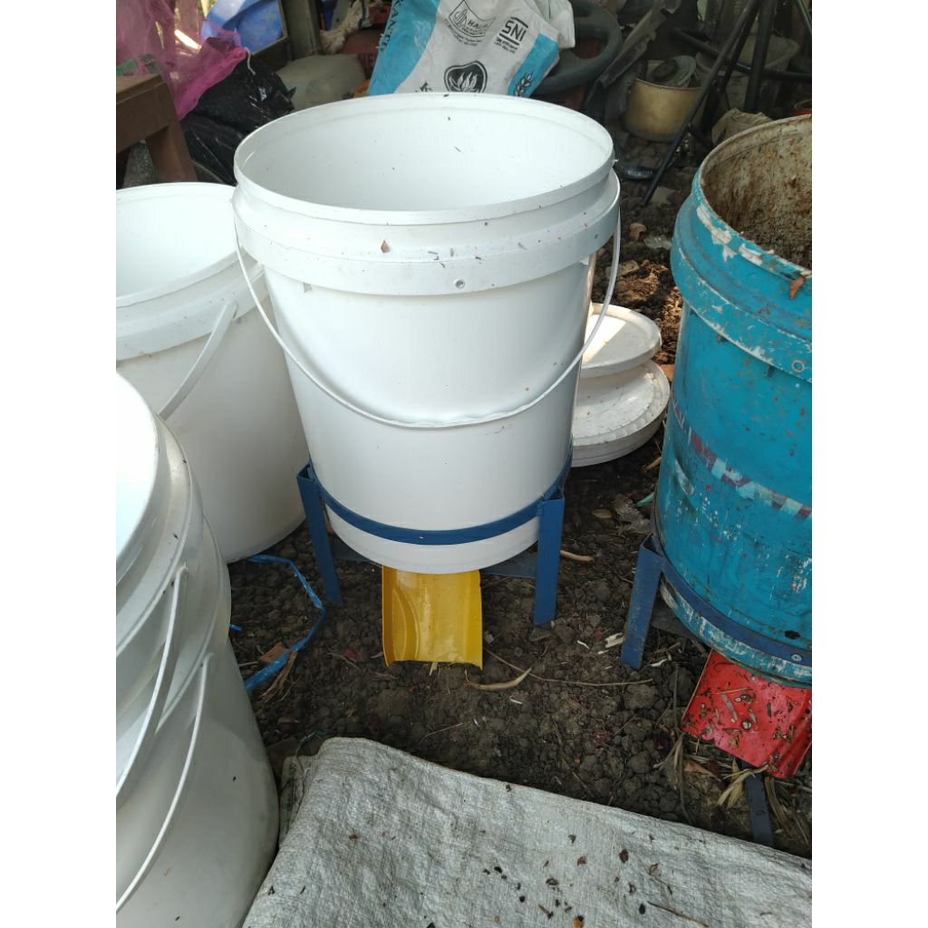 coper rumput dan sayuran