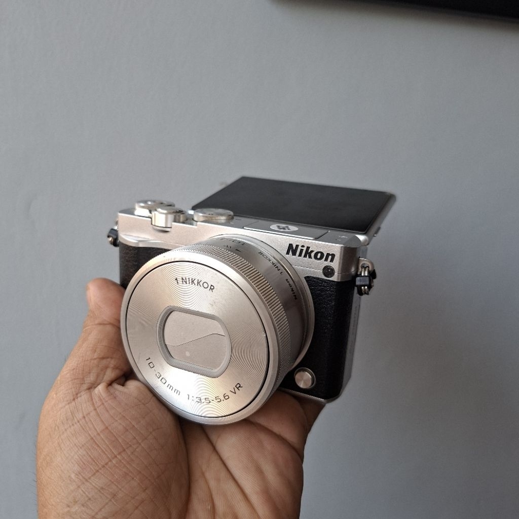 kamera nikon j5 lensa kit