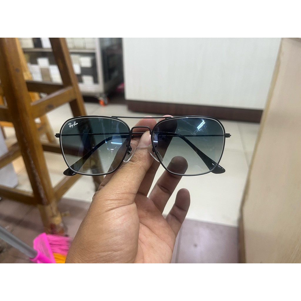 KACAMATA RAYBAN CARAVAN 3136 HITAM LENSA HITAM GRADASI