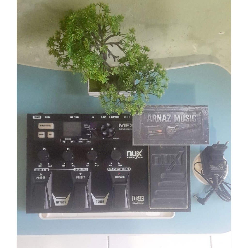NUX MFX-10