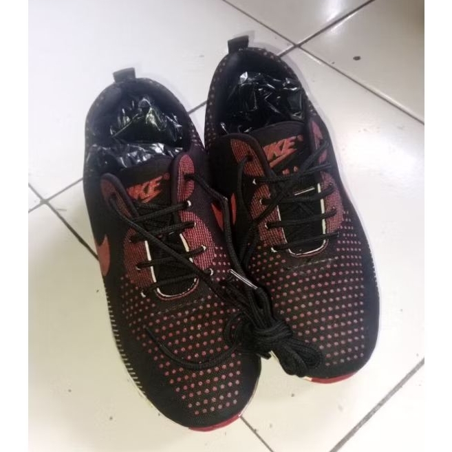 Sepatu size 38 {SECOND}