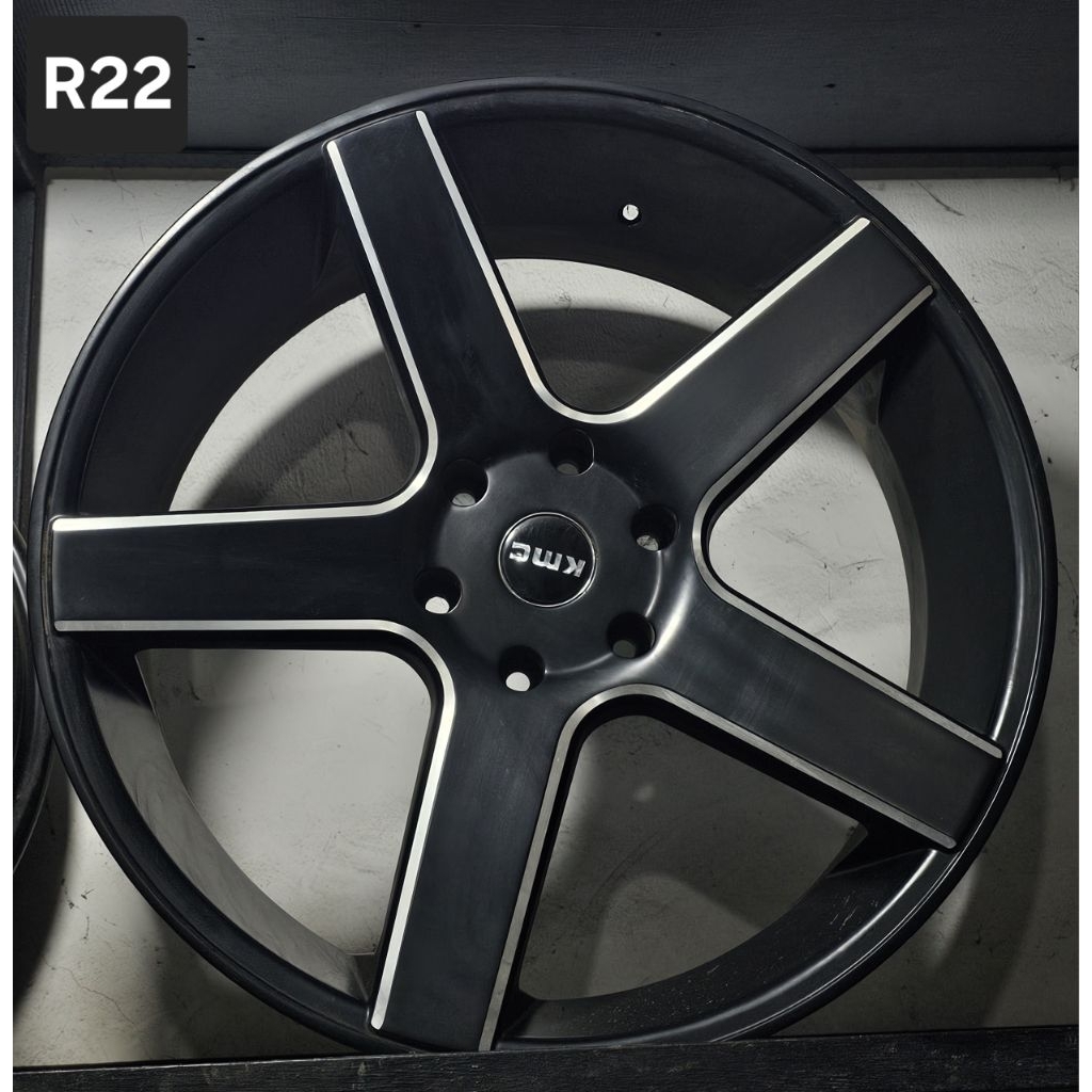 Velg Repl. KMC R22 PCD6x139.7 Black milling. Lebar 9.5 ET 25