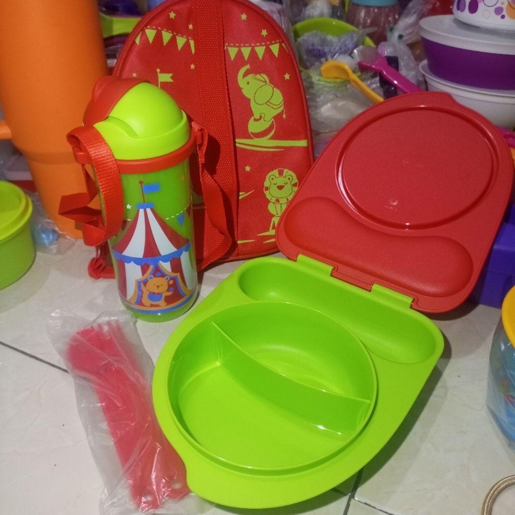 botol minum anak sedotan botol Tupperware kiddos botol minum