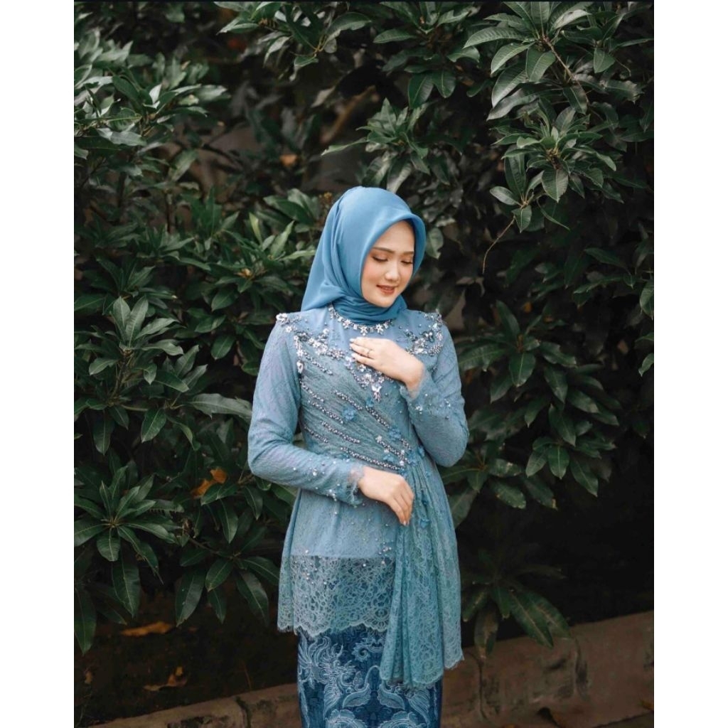 Rent/Sewa Kebaya Ivory Studio Dusk Blue