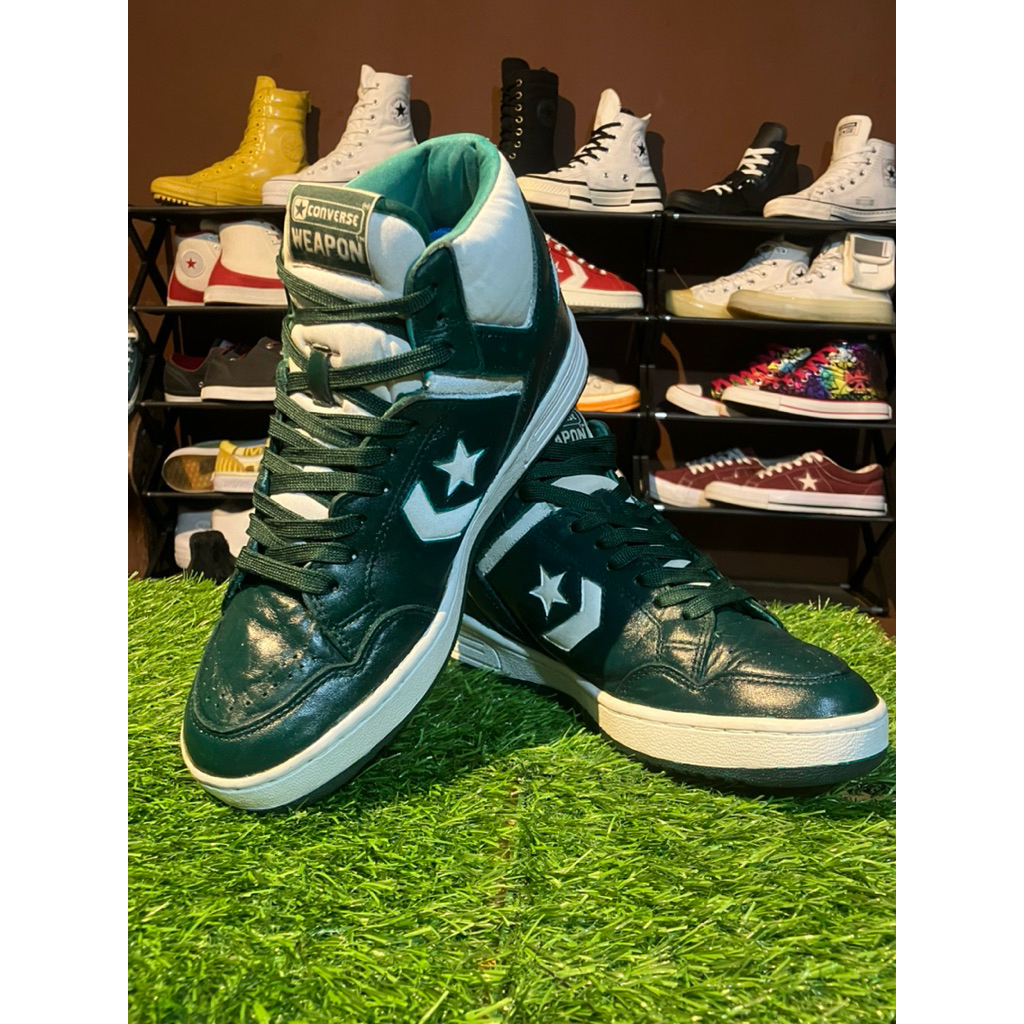 Size 41 Converse Weapon