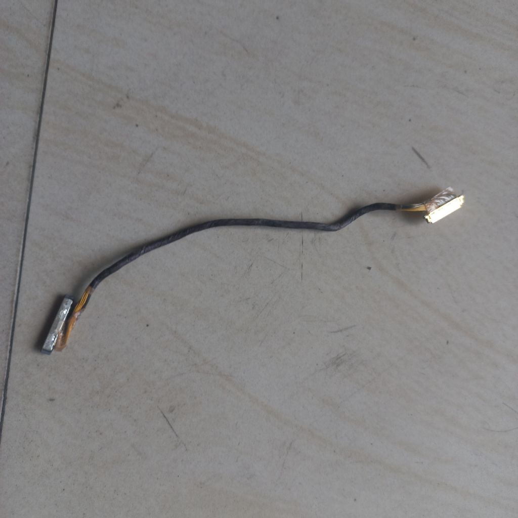 Fleksibel LCD bawaan Laptop Sony Vaio PCG-31111W
