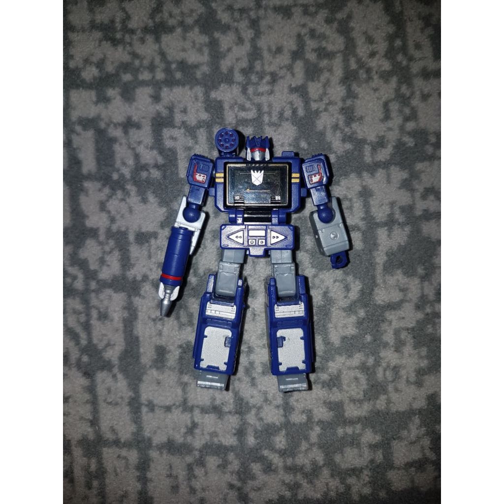 Transformers Core Class Soundwave Legacy WFC Kingdom Hasbro Takara Tomy Original