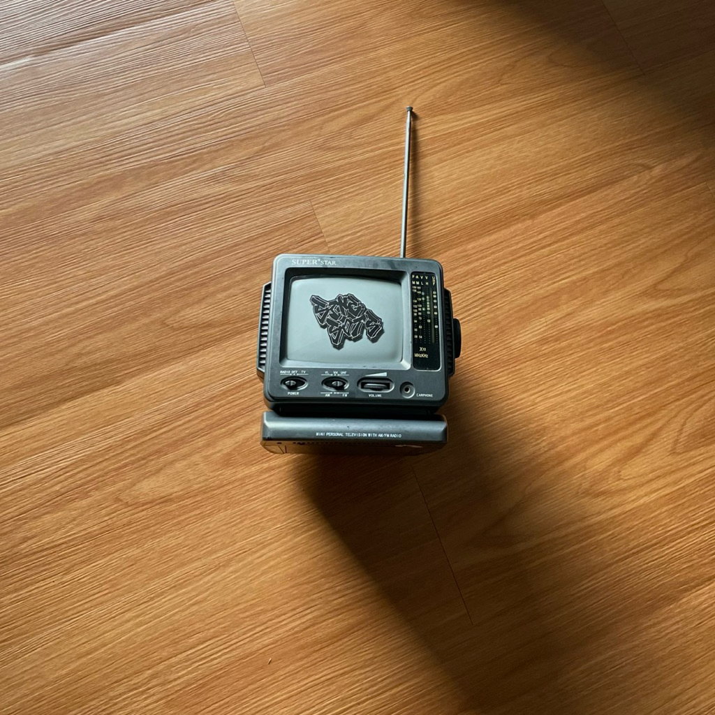 televisi portabel mini