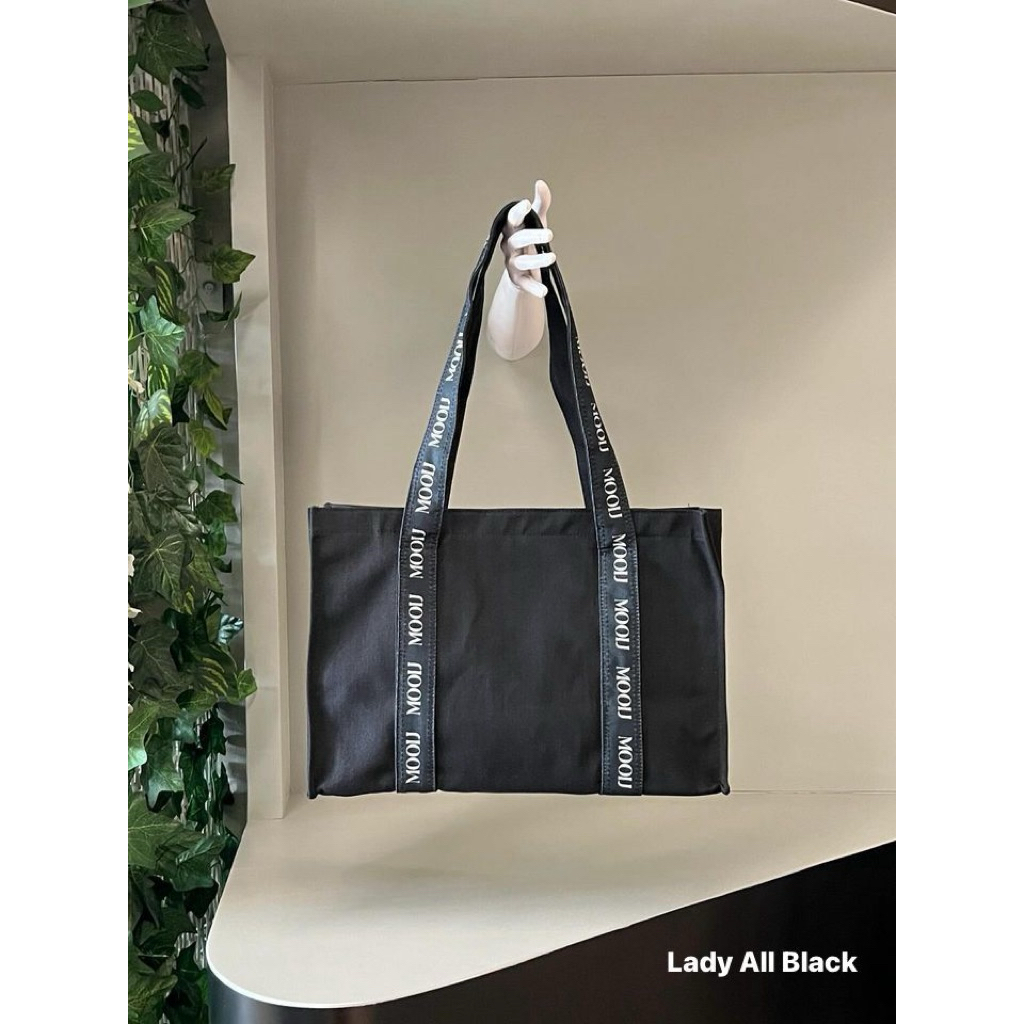 MOOIJ Lady Canvas Tote Bag - Color Black in White and Black Strap