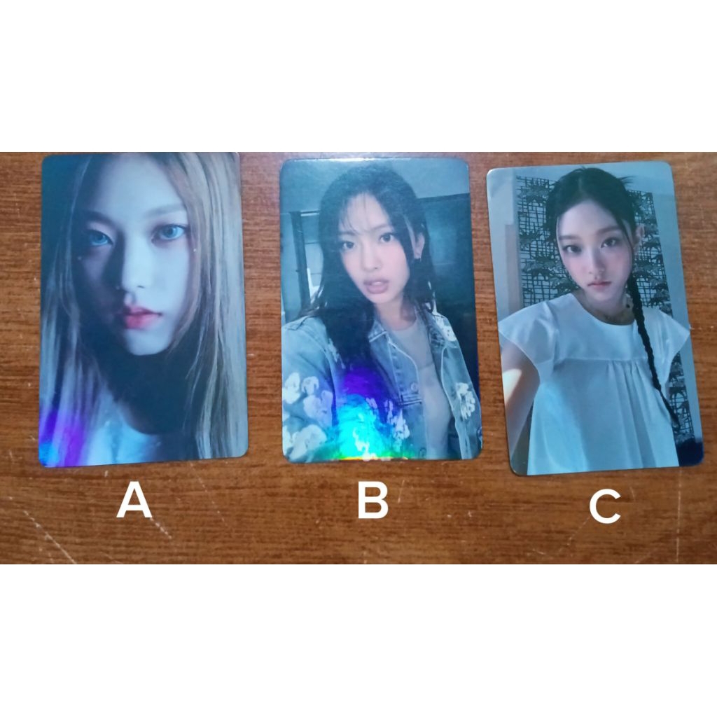 newjeans photocard