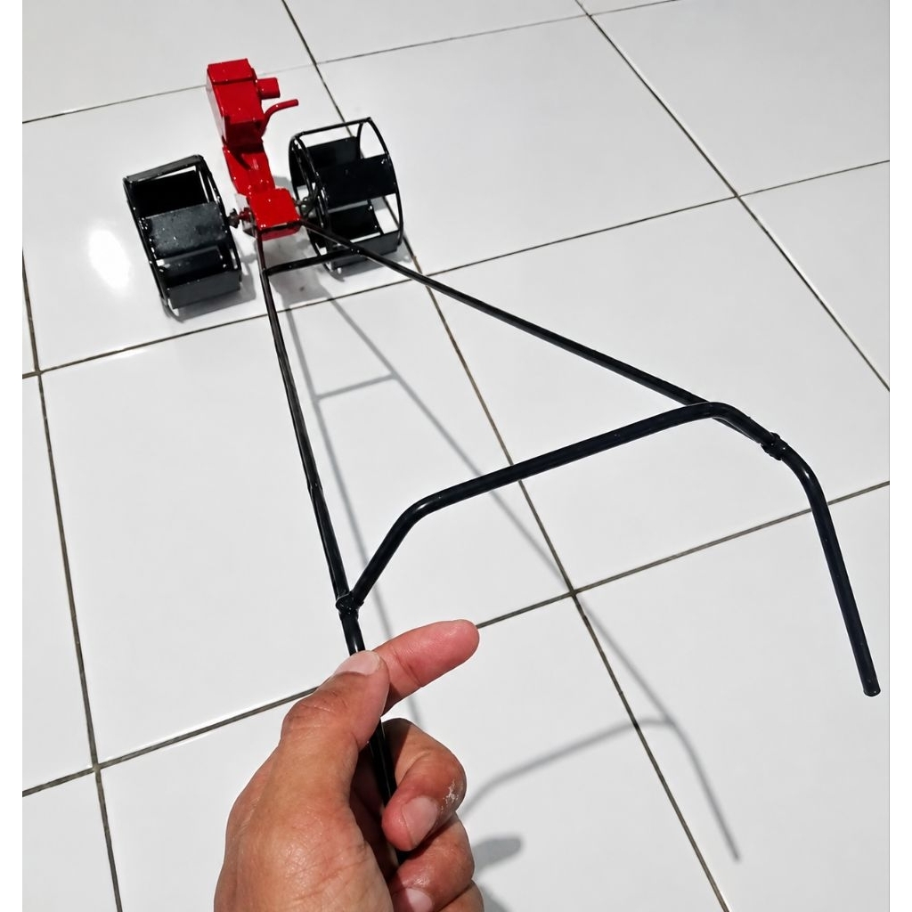 MAINAN ANAK TRAKTOR BAJAK SAWAH / MAINAN DARI BESI