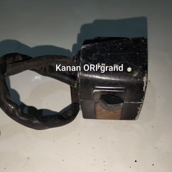 Holder kanan motor Honda Grand Honda Astrea 800