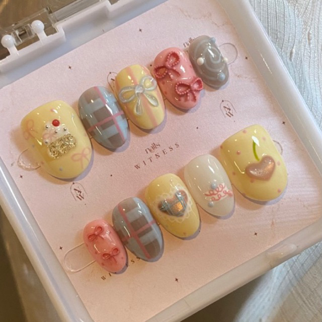Cupcakes Pastel Press on Nails