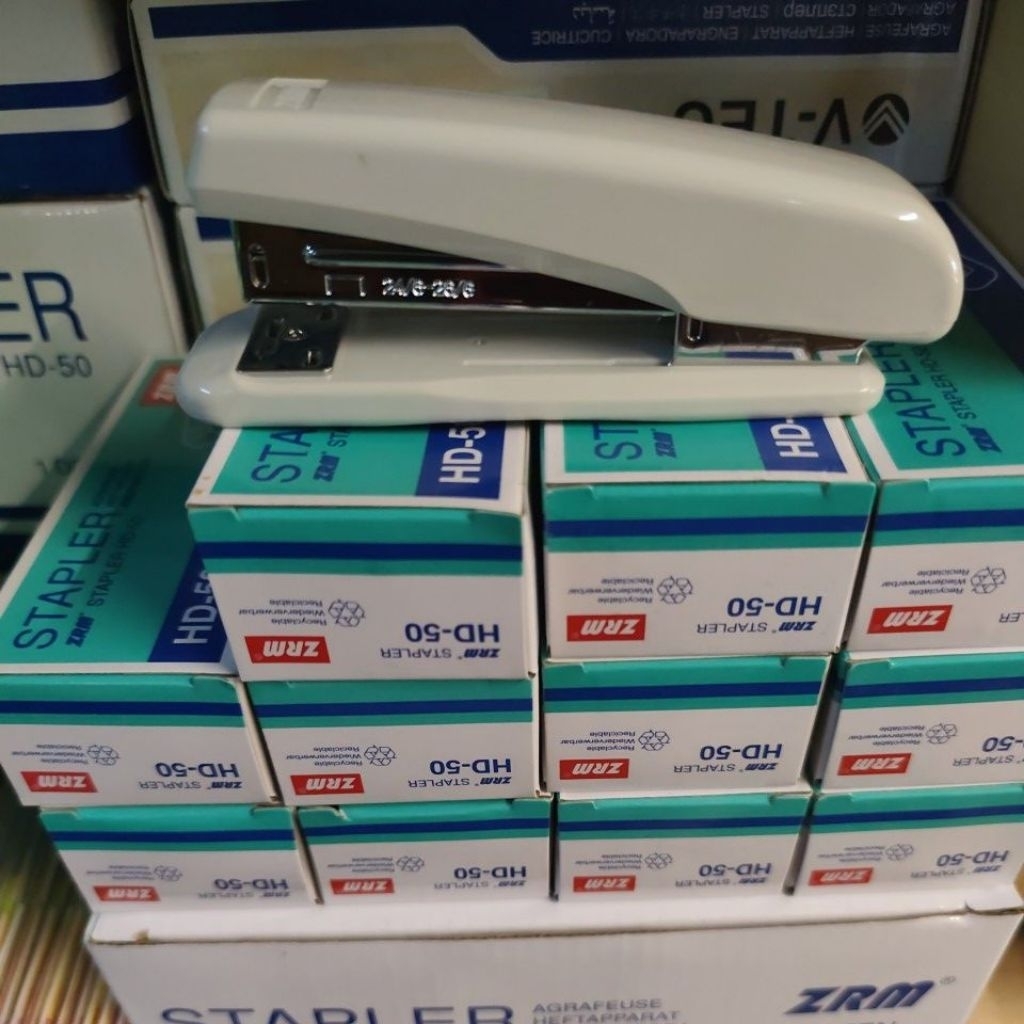 Staples besar HD 50 zrm