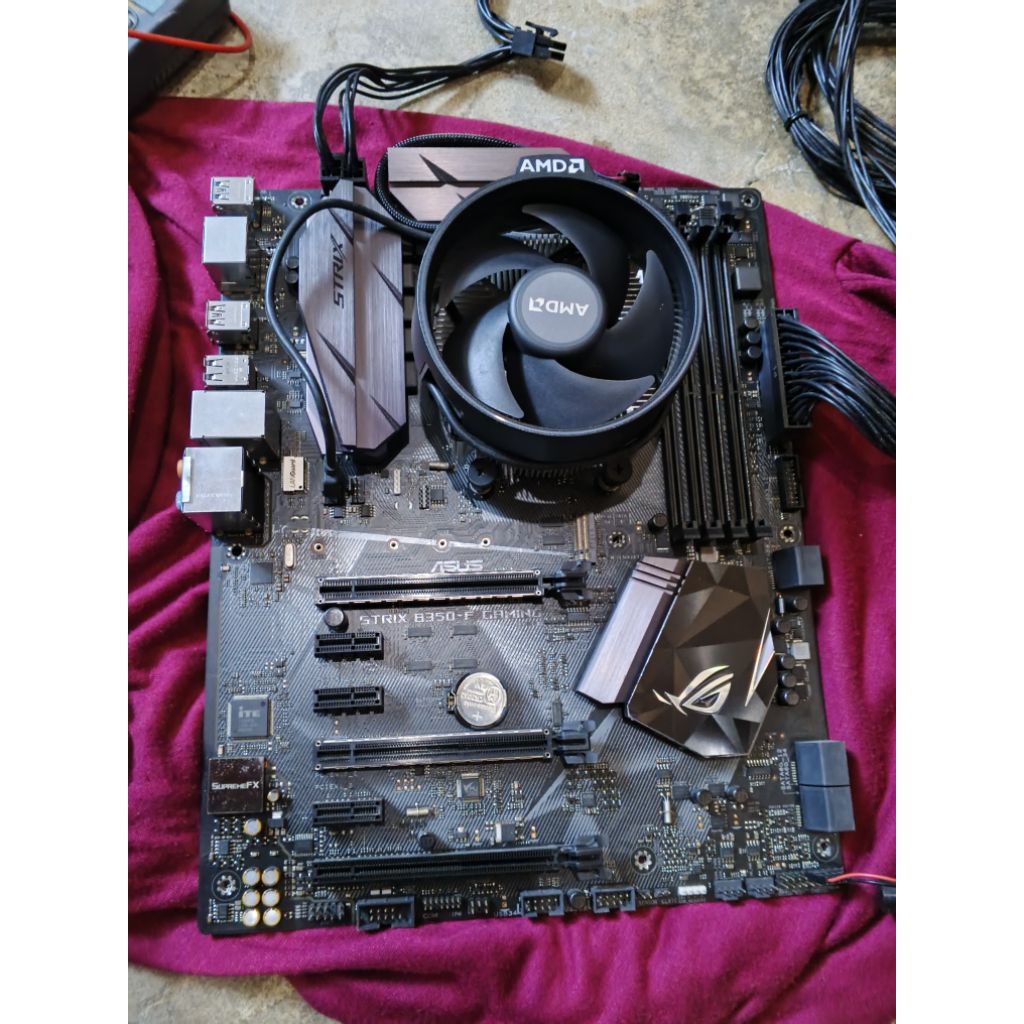 Mobo ONLY asus ROG strix b350f RGB ATX AM4 RYZEN 5