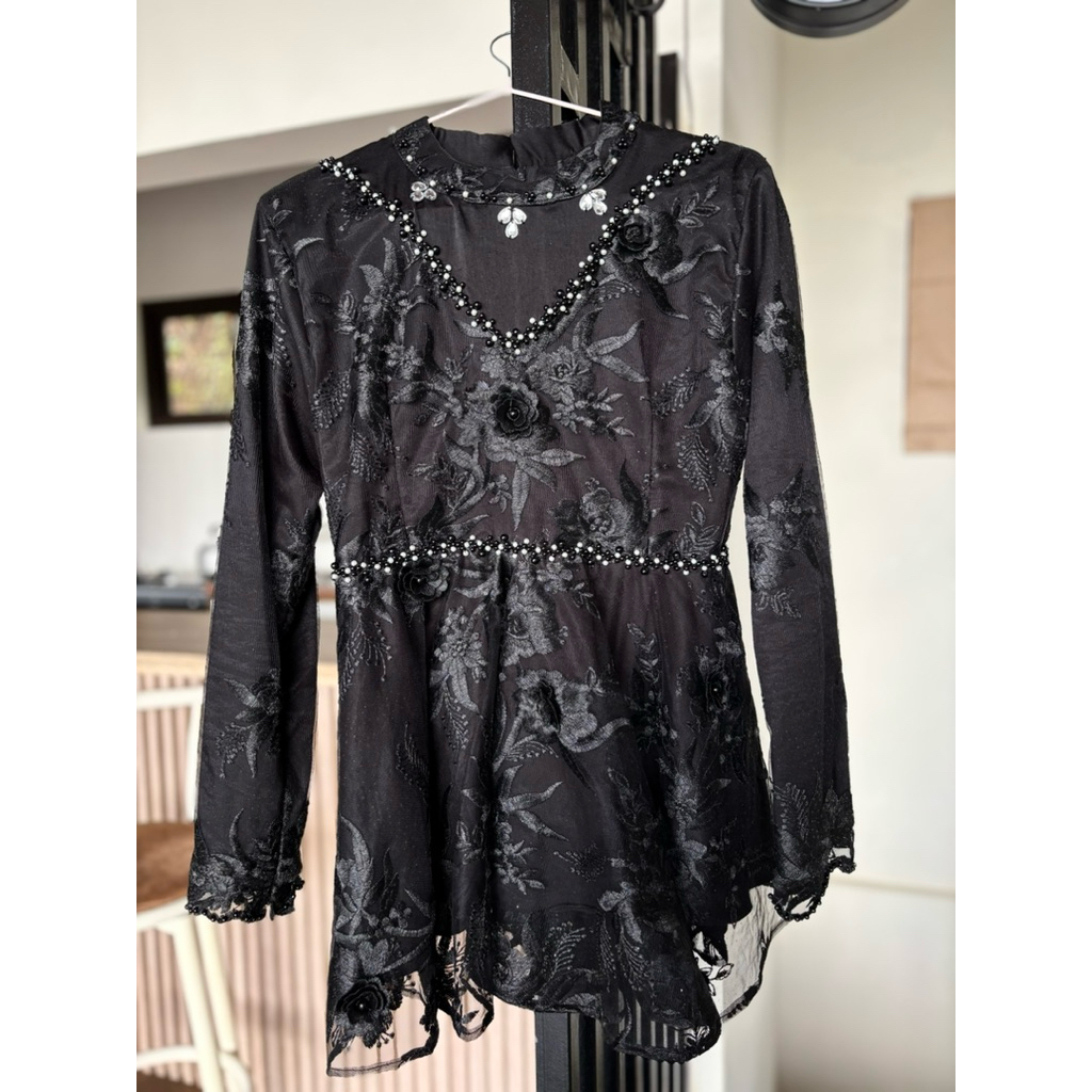 prelove atasan kebaya merk izara batik