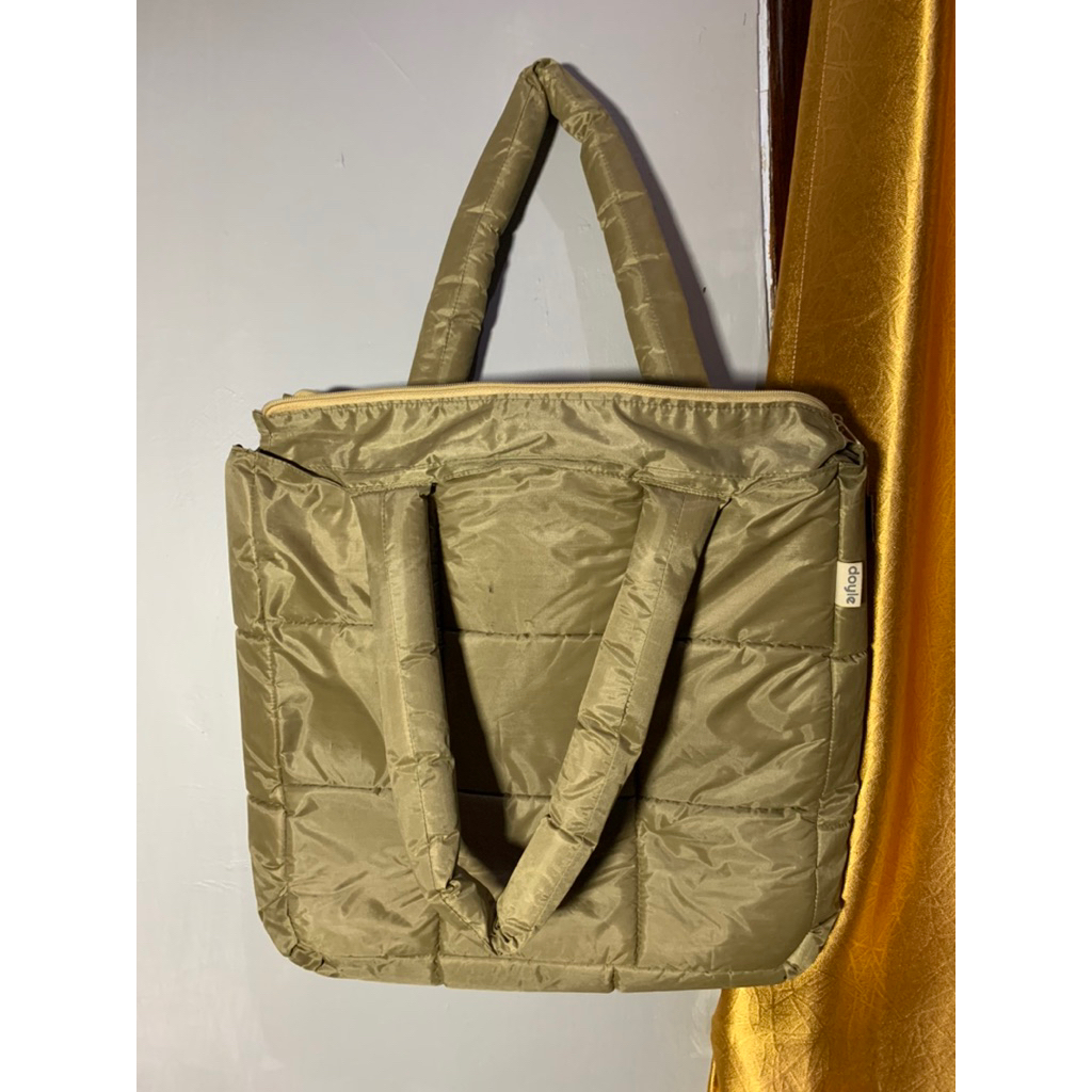 PRELOVE Puff totebag DOYLE
