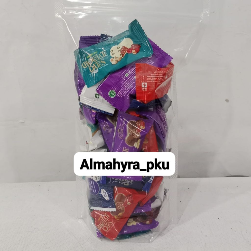 Coklat Kurma Almond Mix 500 Gr/ Chocolate Dates