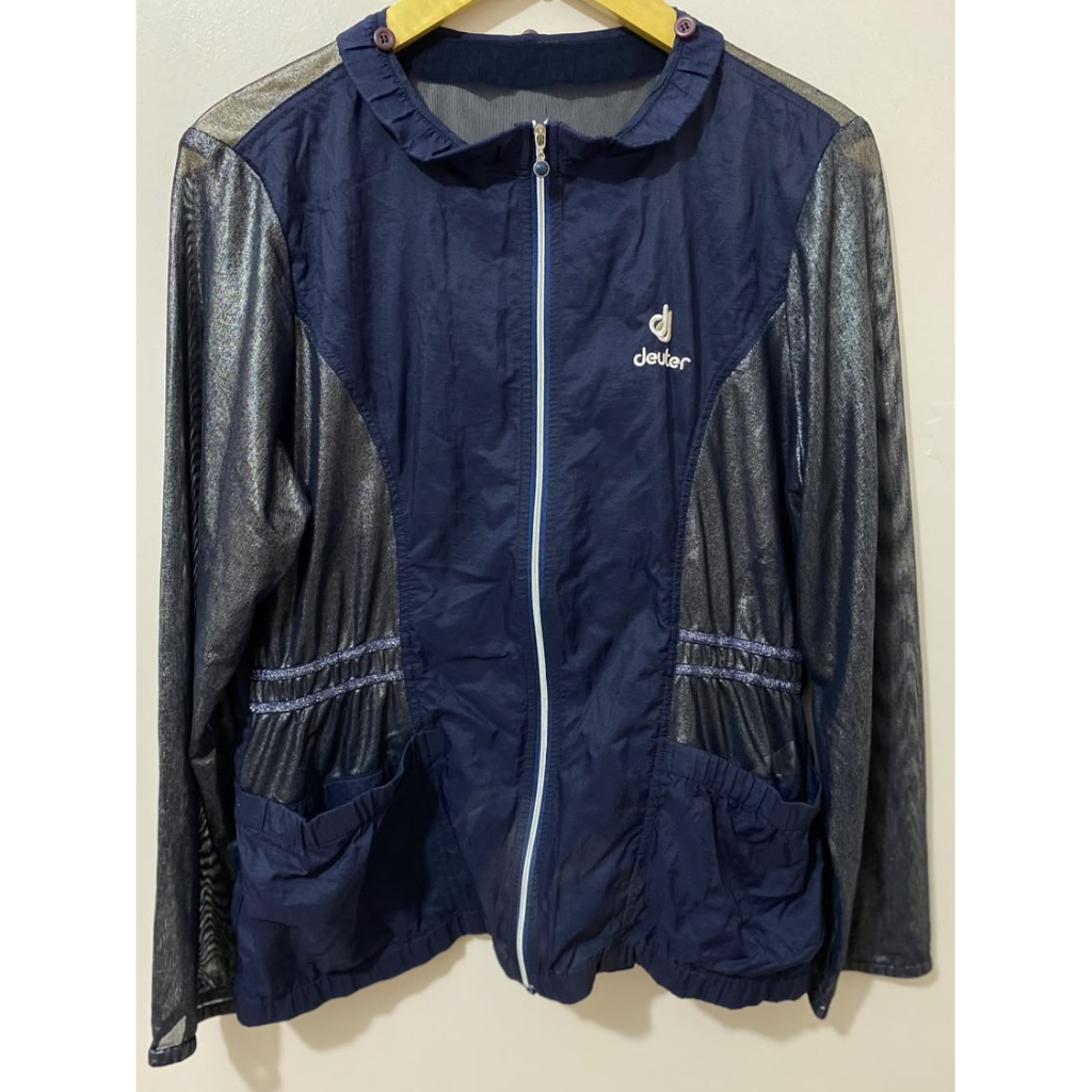 Jaket deuter parasut