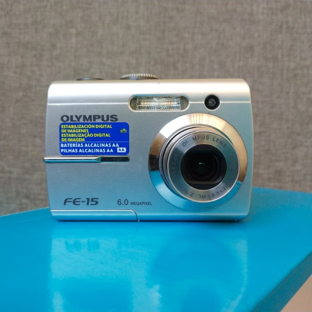 Olympus FE-15 FE15 Digital Kamera Pocket Murah CCD Sensor 6MP 2.8x Optical Zoom