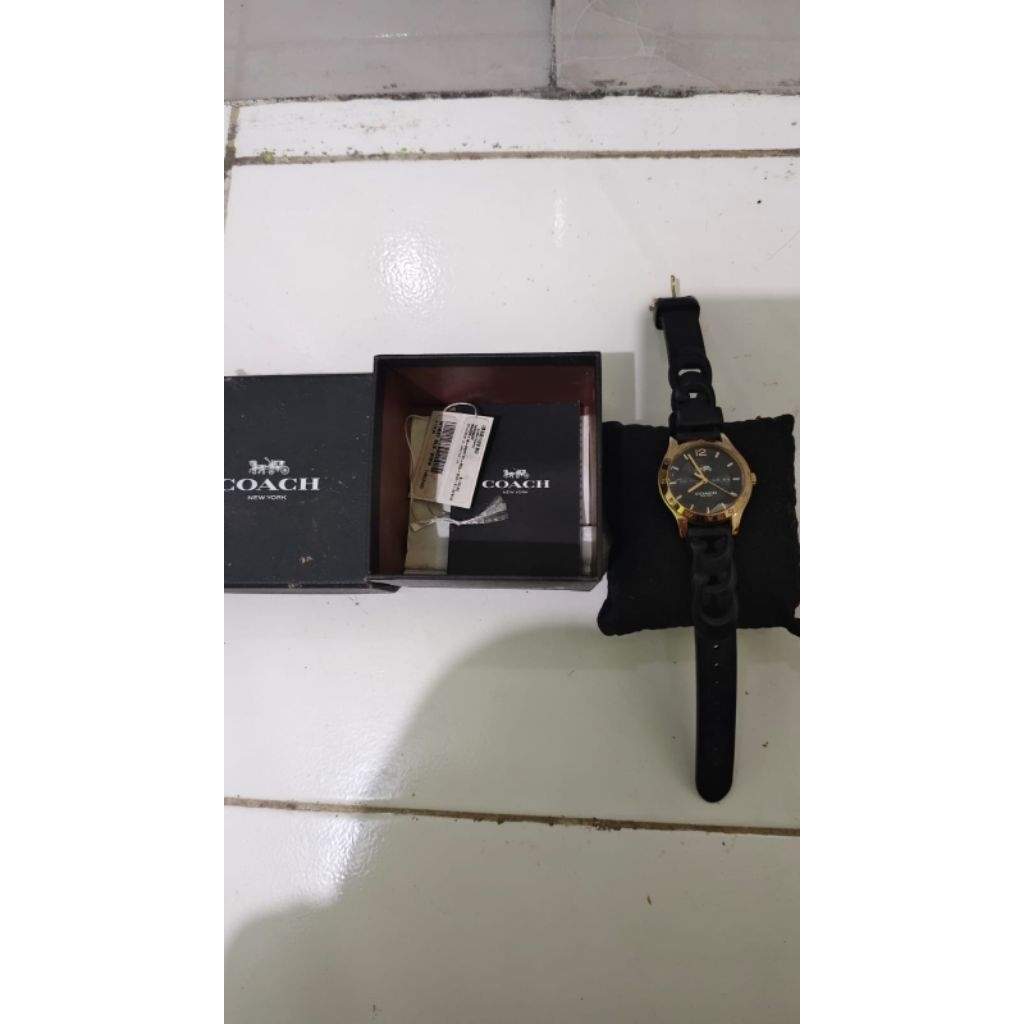 PL JAM TANGAN ORI COACH MADDY