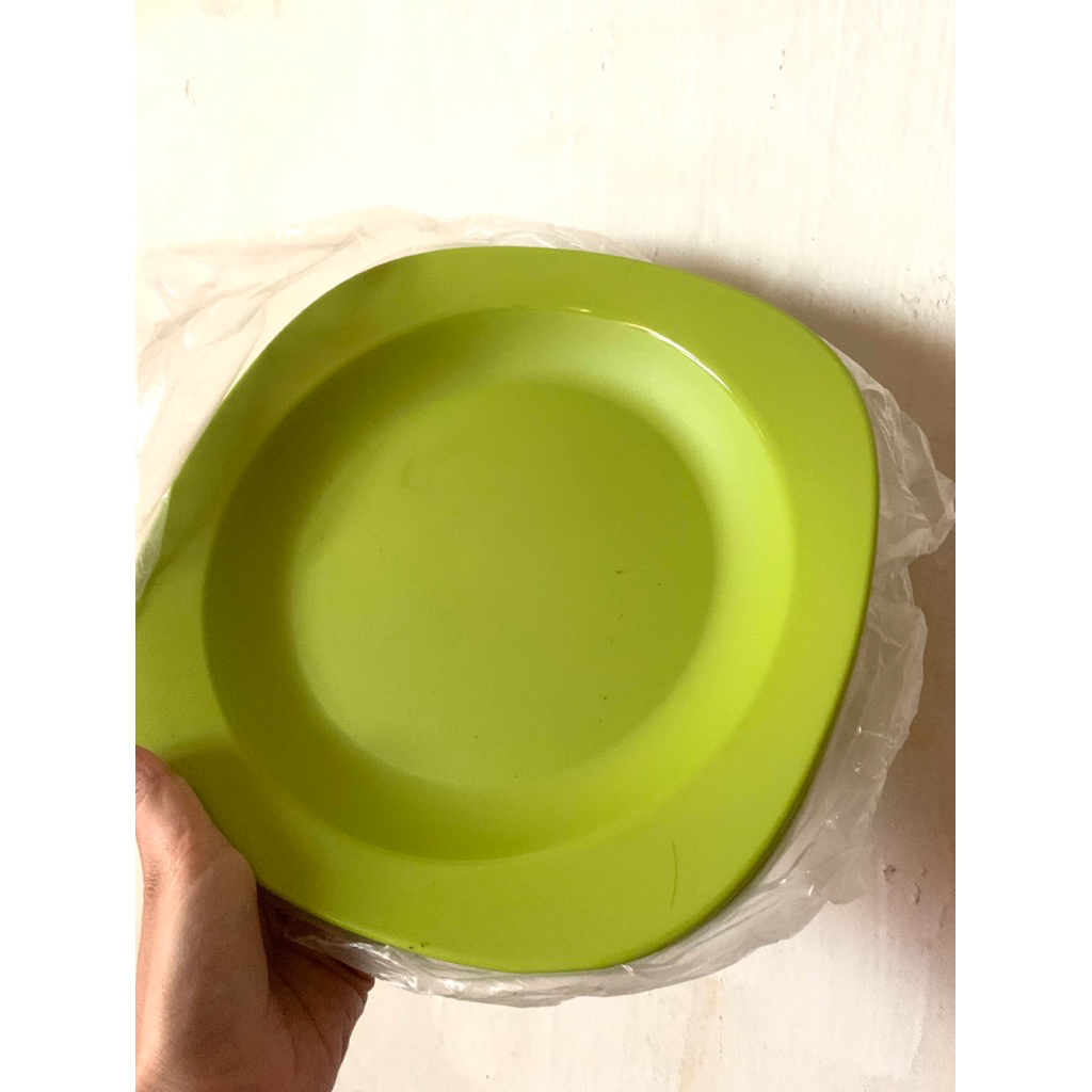 Tupperware Blossom Plate
