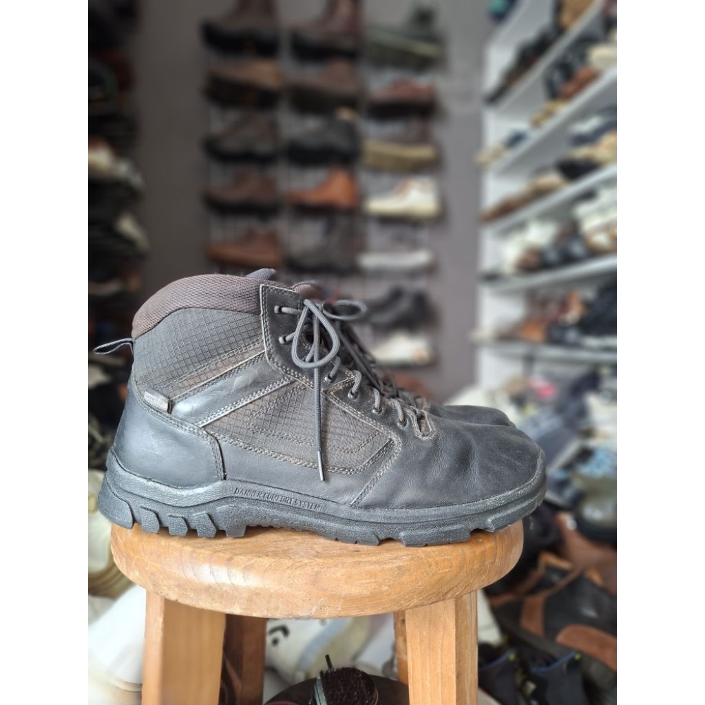 DANNER COMFORT SYSTEM Sepatu jumbo waterproof size 50