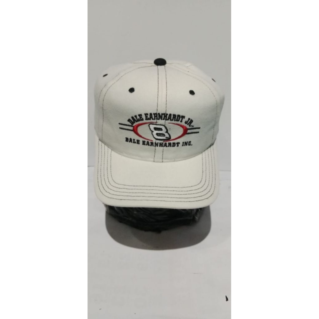 Topi racing nascar second