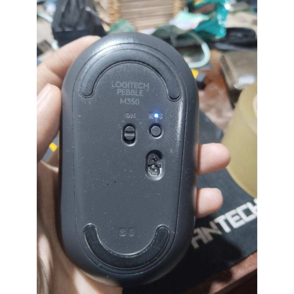 Mouse Logitech Pebble M350 second